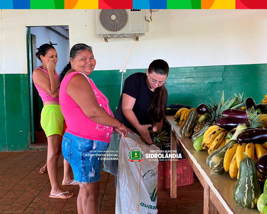 Famílias atendidas pelo CRAS São Bento recebem Cesta Verde do PAA