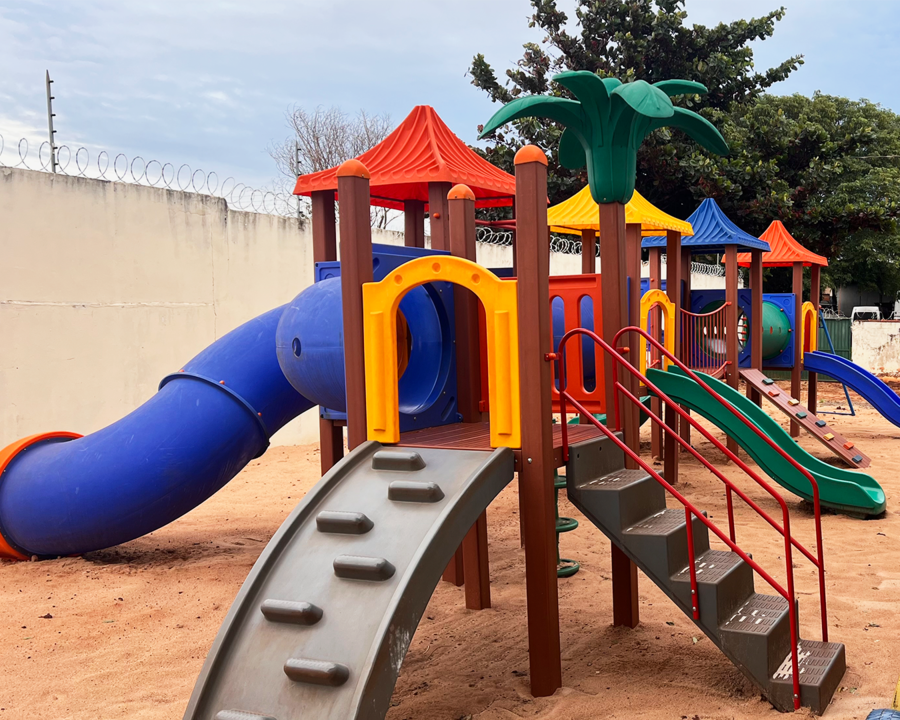 CMEI Inês Nunes recebe melhorias em espaço recreativo das crianças