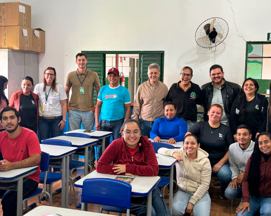 Escola Geraldo Garcia recebe visita técnica da Itaipu para acompanhamento de horta escolar