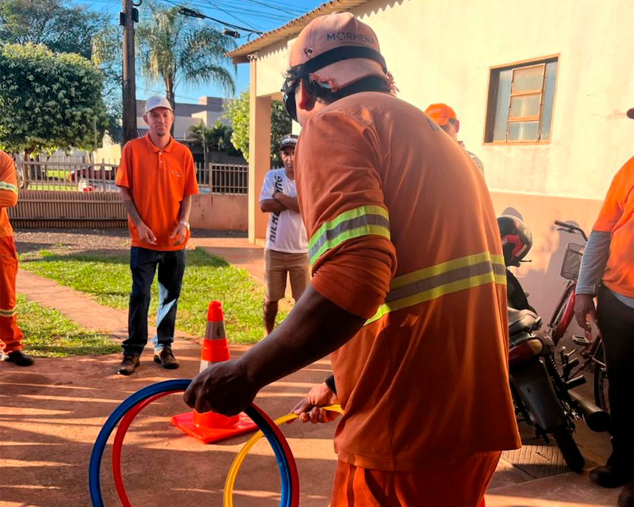 Ação educativa sobre trânsito é realizada na empresa Morhena em Sidrolândia