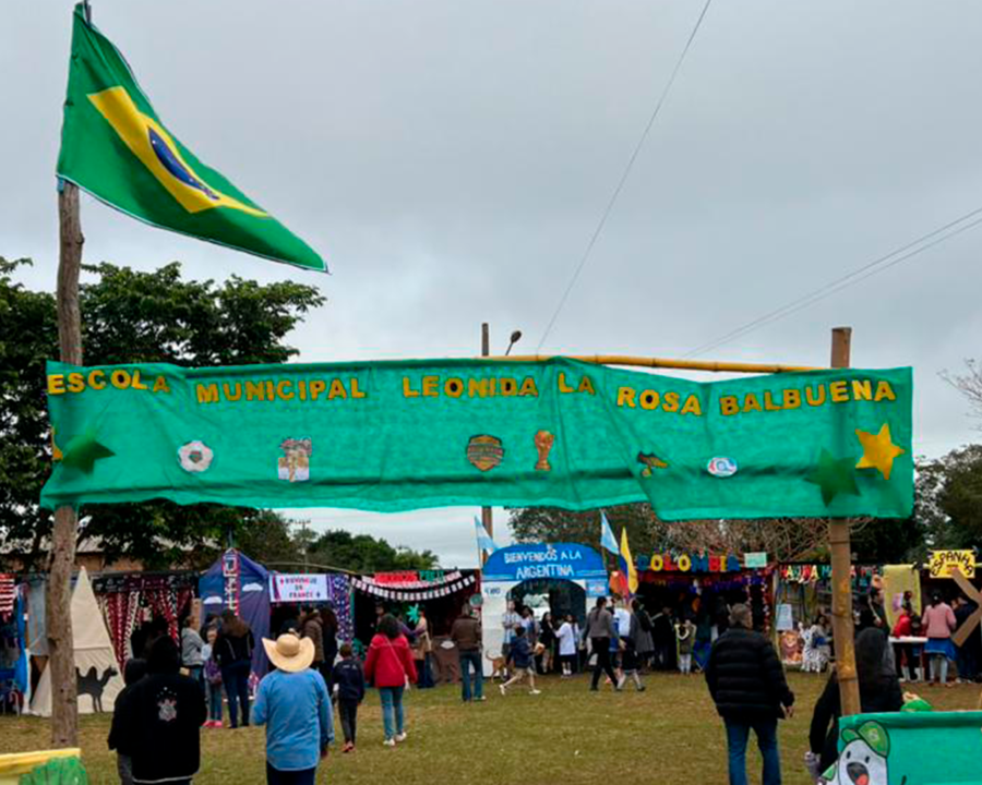 Festa da Família reúne comunidade e fortalece vínculos na Escola Leonida La Rosa Balbuena
