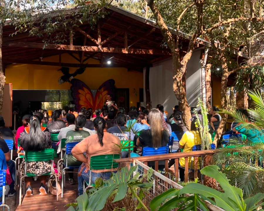 Merendeiras da Rede Municipal participam de formação no Jardim Botânico 