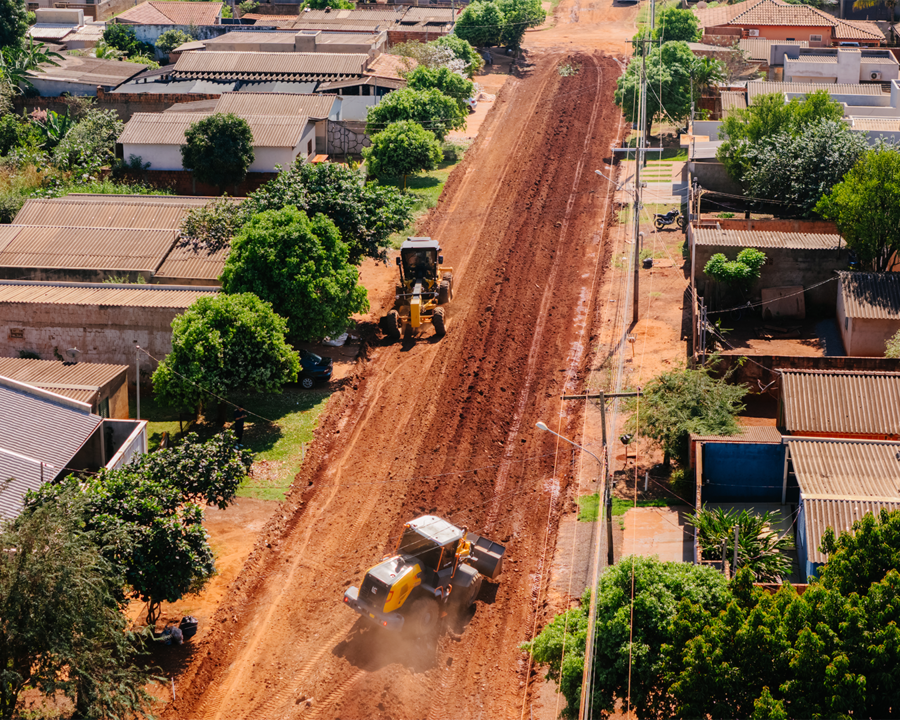 Terraplenagem prepara ruas do Cascatinha I para pavimentação