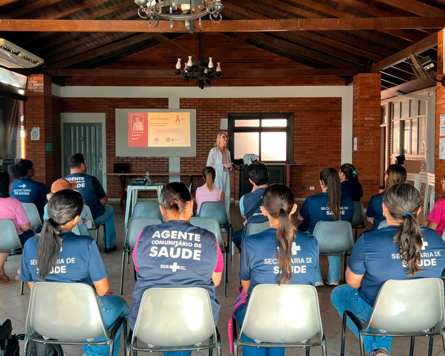 Outubro Rosa: capacitação orientou agentes comunitários sobre a saúde da mulher
