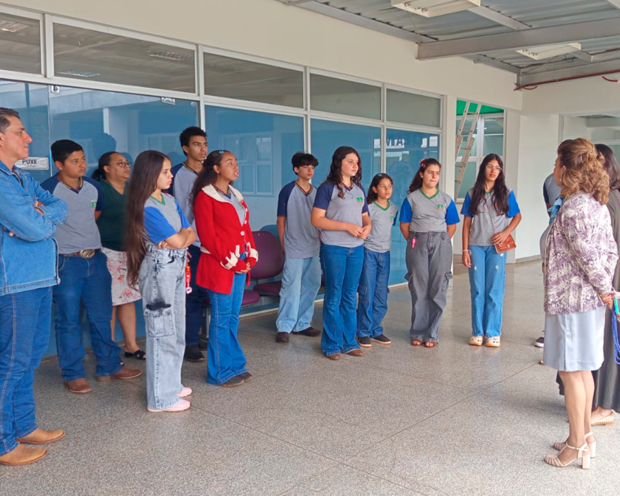 Alunos da Escola Eldorado visitam Casa da Mulher Brasileira e conhecem rede de proteção às mulheres