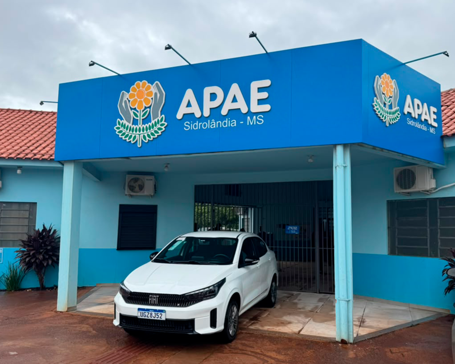 Prefeitura de Sidrolândia cede veículo à APAE para fortalecer atendimentos à comunidade